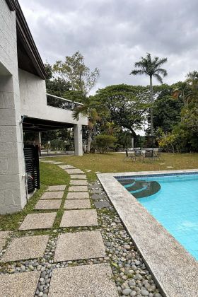 Timeless Golfside 5 Bedroom Estate in Ayala Alabang Village