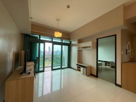 Semi Furnished 2 Bedroom Unit at 8 Forbestown Road for Rent
