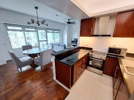 For Rent Lease One Serendra 1 BEDROOM Spacious Luxe Condo in BGC 