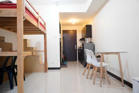 Presentable Studio Fully Furnished Unit at Axis Residences