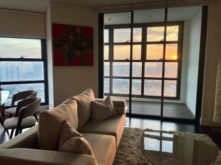 2BR for Rent in Garden Towers Makati