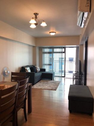 Fully Furnished 1 Bedroom Unit with Parking in Solstice Tower 2