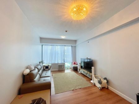 Semi Furnished 3 Bedroom Unit at Bellagio Towers for Rent