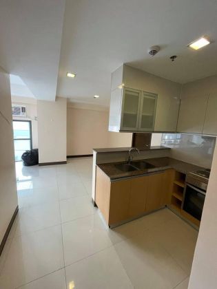 3 Bedroom Semi Furnished for Rent in Viceroy