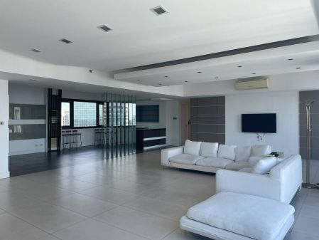 A Semi Furnished Unit located in the Luxurious Shang Grand