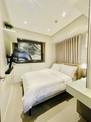 Fully Furnished 1 Bedroom Unit at Southkey Place for Rent