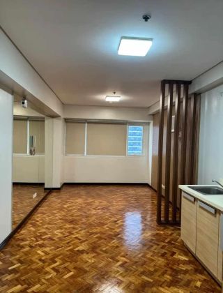 Presentable Studio Fully Furnished Unit at The Columns Ayala Ave
