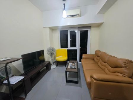 1BR Fully Furnished Condo Unit for Rent at Signa 1