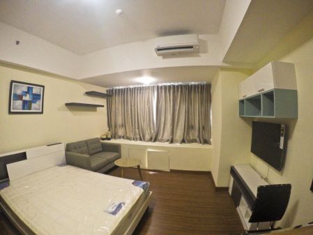Fully Furnished Studio Unit at Shang Salcedo Place for Rent