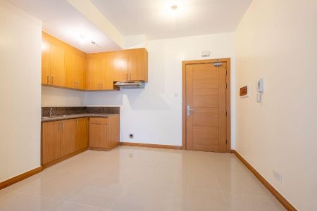 1 Bedroom Unfurnished unit in The Trion Towers