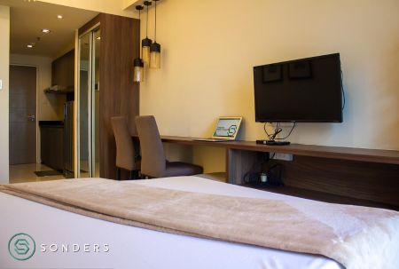 Charmingly Warm Living Space at Ortigas Business Center