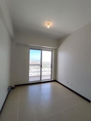 Unfurnished 2 Bedroom Unit at The Atherton for Rent
