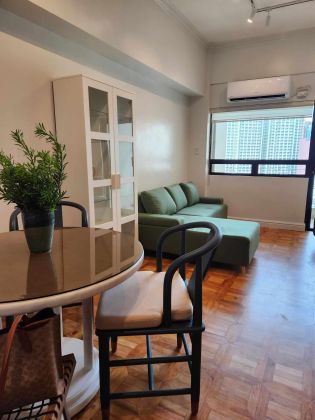2 Bedroom Condo for Rent in BSA Suite Legaspi Village Makati near