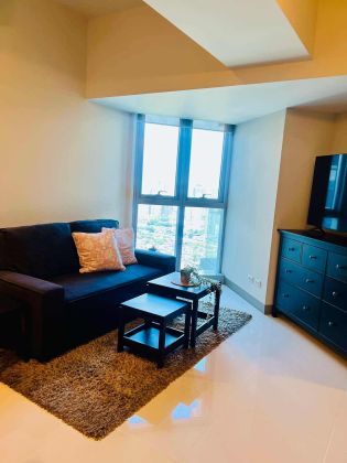 Fully Furnished 2BR Uptown Parksuites Tower 2 Bgc