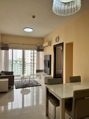 1BR in Salcedo Village along Valero Street