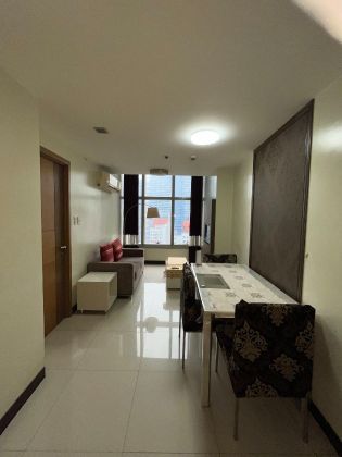 Fully Furnished 1BR with Maids Room in One Central Makati