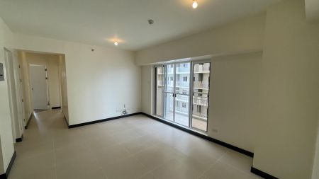 Brand New 3 Bedroom 2TB Corner Unit with View of Japanese Themed