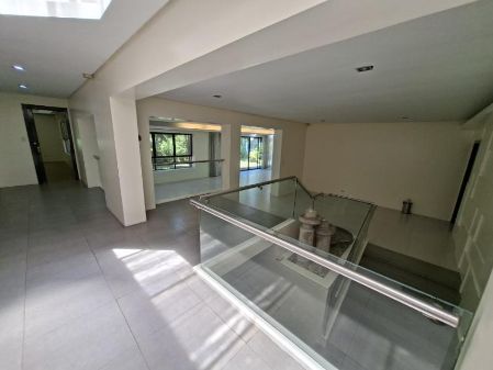 850 sqm House for Lease in Makati City at Dasmarinas Village