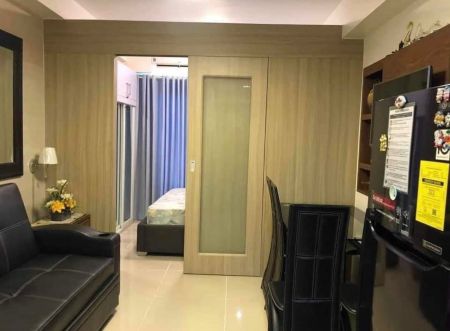 Fully Furnsihed 1 Bedroom In MOA Complex 
