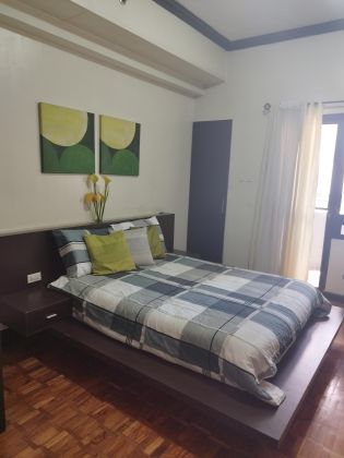 Fully Furnished 1 Bedroom at BSA Tower