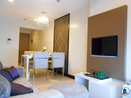 Fully Furnished 1 Bedroom Unit at One Central Makati for Rent