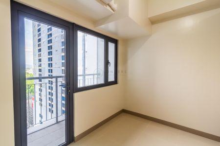 Brand New Semi Furnished 1BR for Rent Along EDSA QC