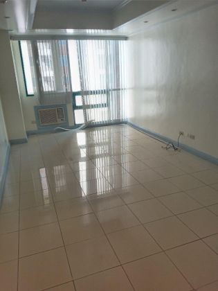 Robinsons Place Residences Ermita Manila 2BR P37000 per Month