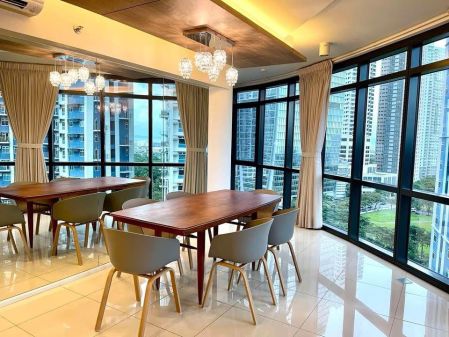 Fully Furnished 2BR for Rent in Arya Residences Taguig