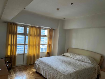 Makati 3 Bedroom Condo Unit for Rent in Two Lafayette Square 