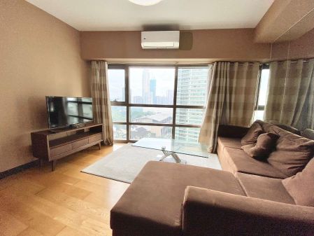 Fully Furnished 1 Bedroom Unit at The Residences At Greenbelt