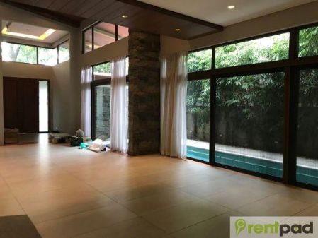 For Rent Spacious 3 Bedroom in Dasmarinas Village Makati City