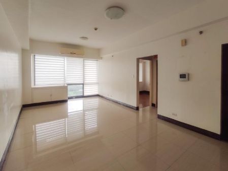 1BR Semi Furnished Unit at Bellagio Towers Taguig