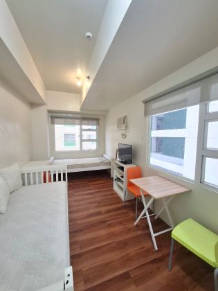 Studio corner unit in One Archers Place Taft