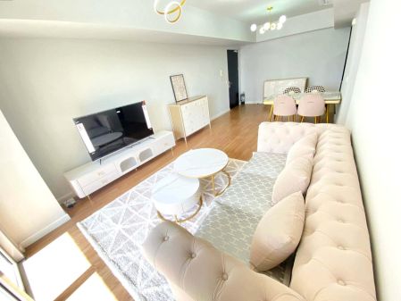 Two Maridien Fully Furnished 2BR High Floor Unit in BGC