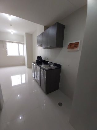 Semi Furnished Studio for Rent in Vista Shaw