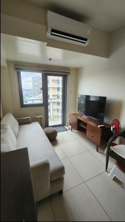 For lease  2 Bedroom with 1 Parking at The Vantage 