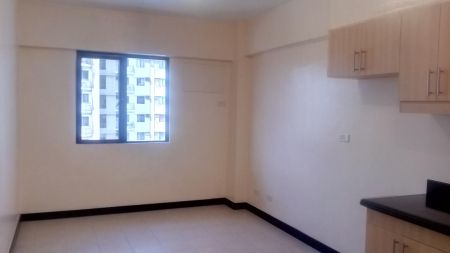 Studio Unit for Rent at Cypress Towers