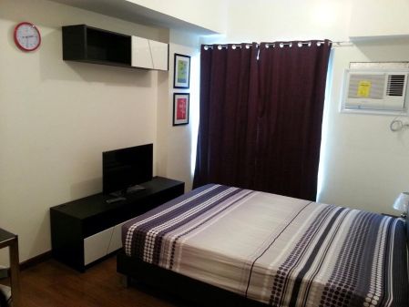 Studio Unit in The Capital Towers in Quezon City for Rent