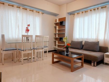 Light-Filled Fully Furnished 1 Bedroom Unit at Morgan Residences