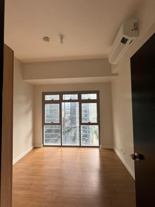 Park Triangle Residences for Rent 2BR