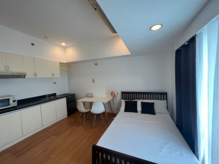 Fully Furnished Studio Unit at Lancaster Hotel Manila