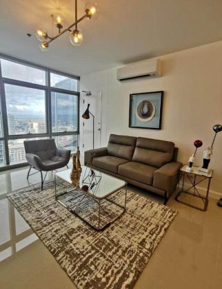 1 Bedroom Unit in East Gallery for Rent