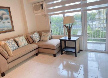 Fully Furnished 1 Bedroom Unit in Two Serendra BGC for Rent