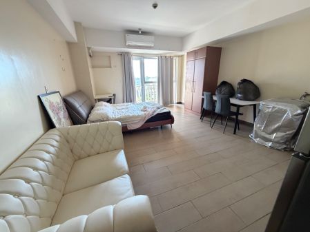 Fully Furnished Studio for Rent in The Venice Luxury Residences