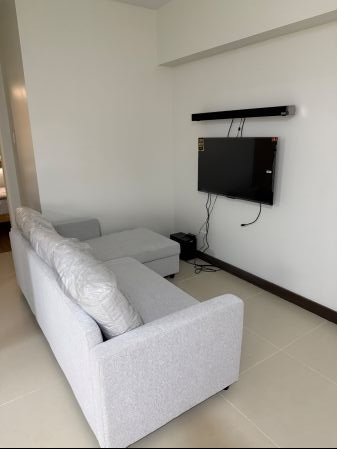 2BR Fully Furnished Unit behind Robinsons Place Las Pinas