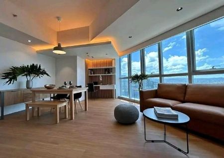 1BR unit at Uptown Parsuites Tower