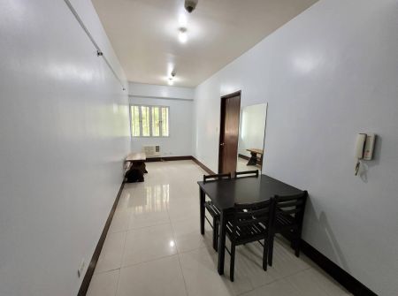 Semi Furnished 1 Bedroom Condo Unit for Rent in Greenhills