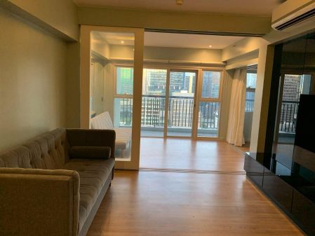 1BR in One Maridien facing Park BGC