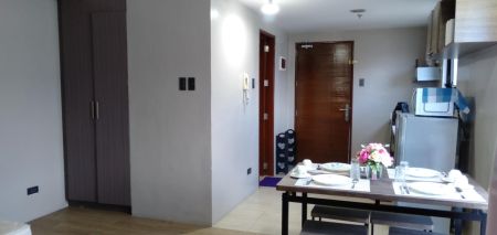 Fully Furnished Studio Condo For Rent at Montecarlo Tower & Santo