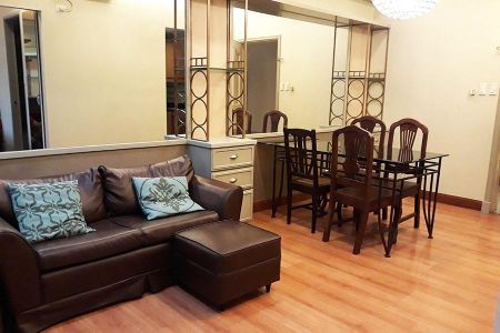 Fully Furnished 1 Bedroom with Parking in Greenbelt Parkplace